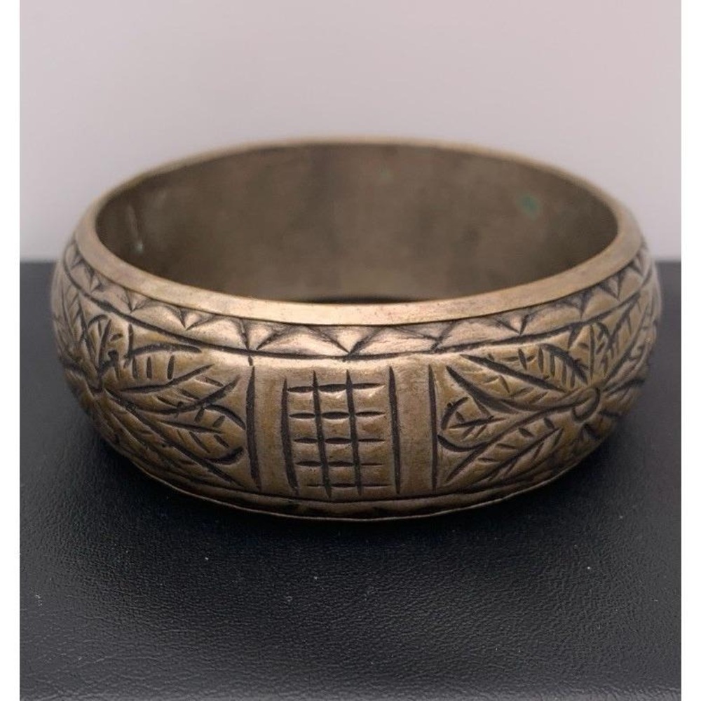 Vintage Antiqued Matte Silver Tone Embossed Heavy Metal Bangle Bracelet